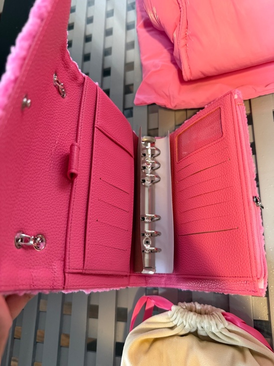 Baddies and Budgets V-Day Box - Picture 3 of 4